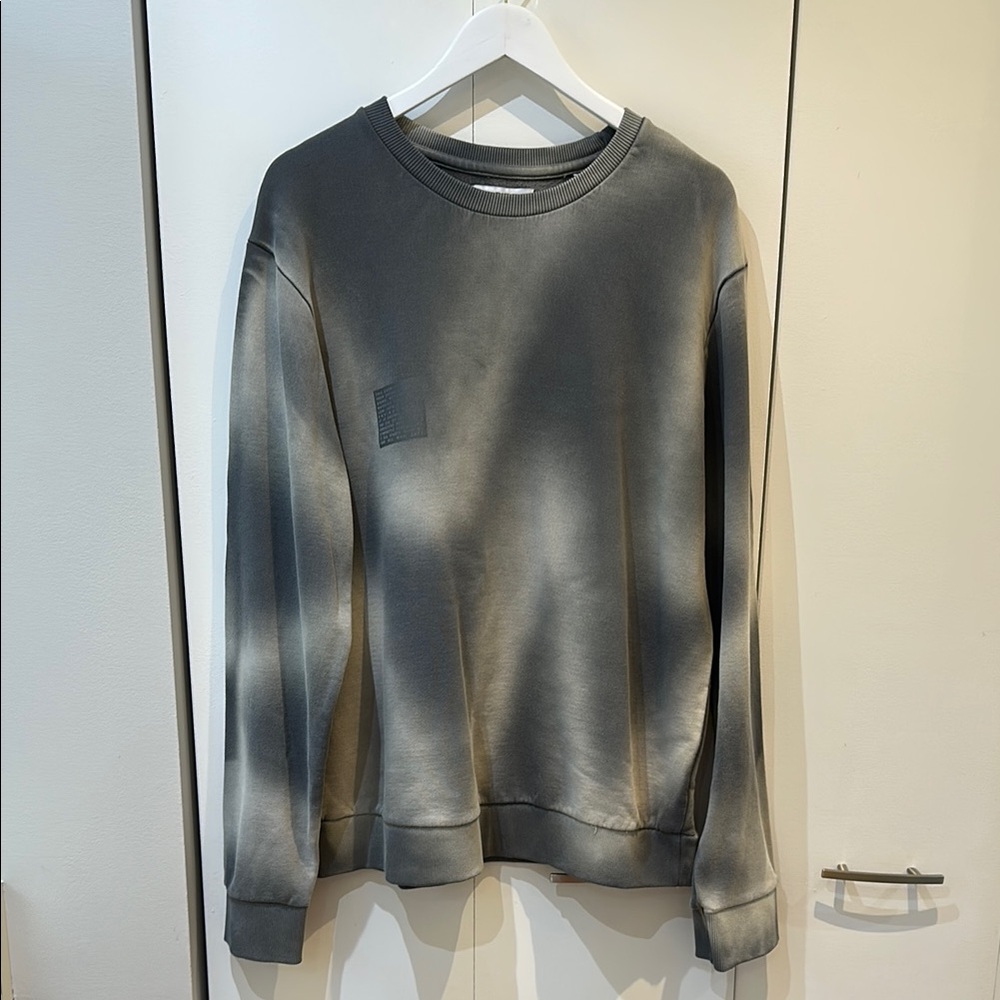 Noize Men's Charcoal and Light Gray Crewneck Sweater